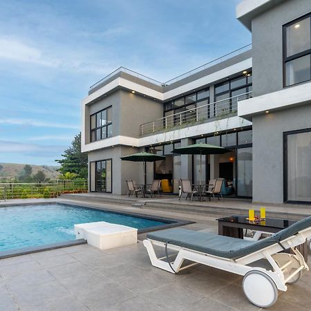 Casa Boho By Stayvista - Contemporary Design, Farm-View, Swimming Pool & Indoor Games For A Chic Retreat Nashik Exterior foto